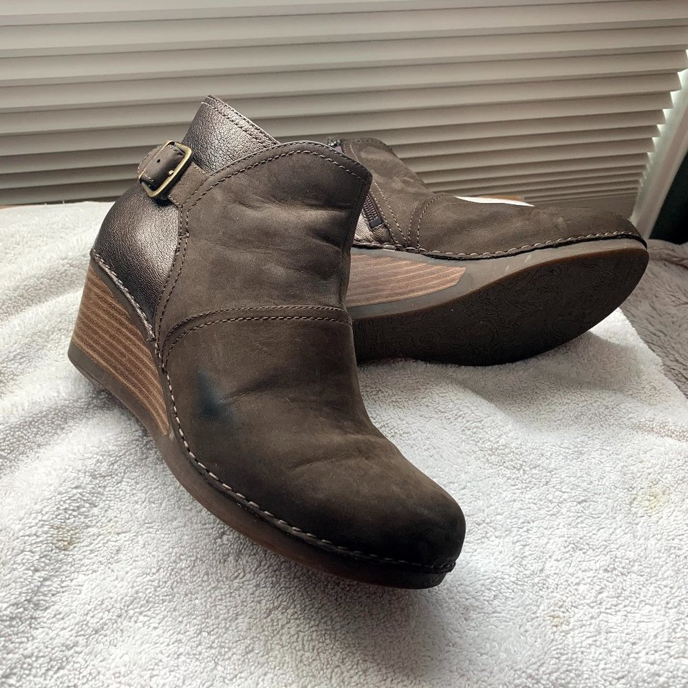 Dansko - Shirley Ankle Bootie
